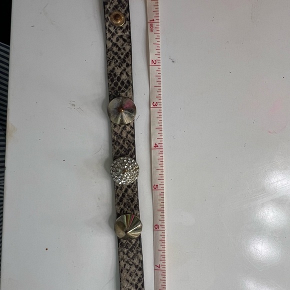 Jewelmint Rock Attitude Bracelet - Picture 3 of 3